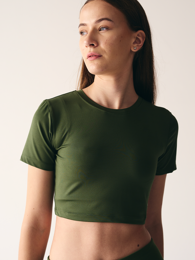 Wise Active Crop Top (Olive green)