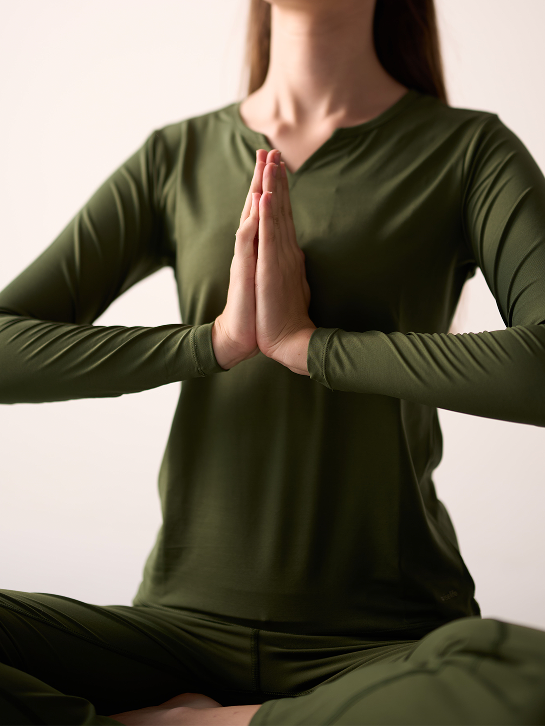 Wise Full Sleeve Yoga Top (Olive green)